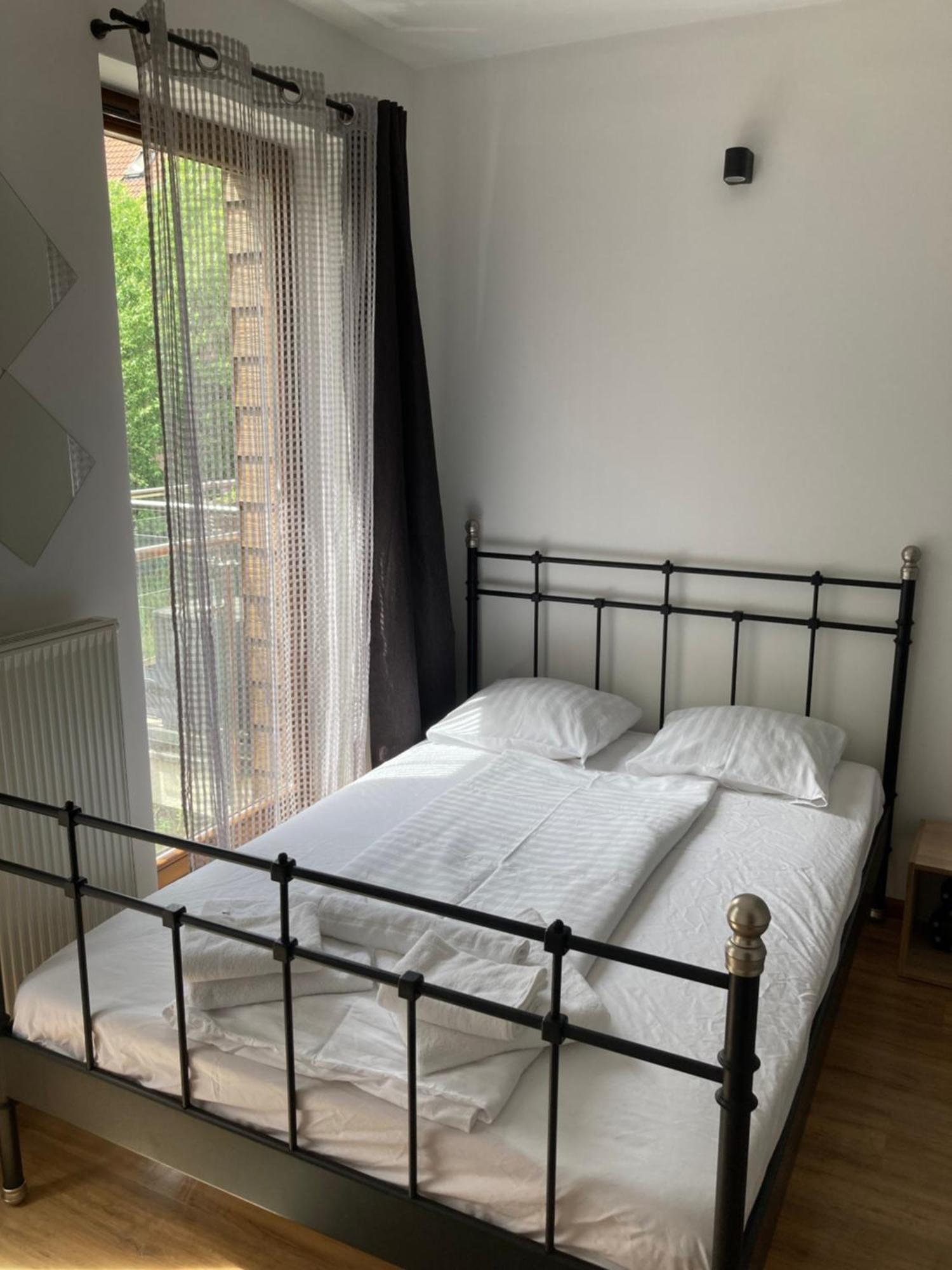 A4 Luxury Apartment Wrocław Extérieur photo